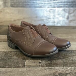 Earth origins navigate Nate slip on shoes 7.5